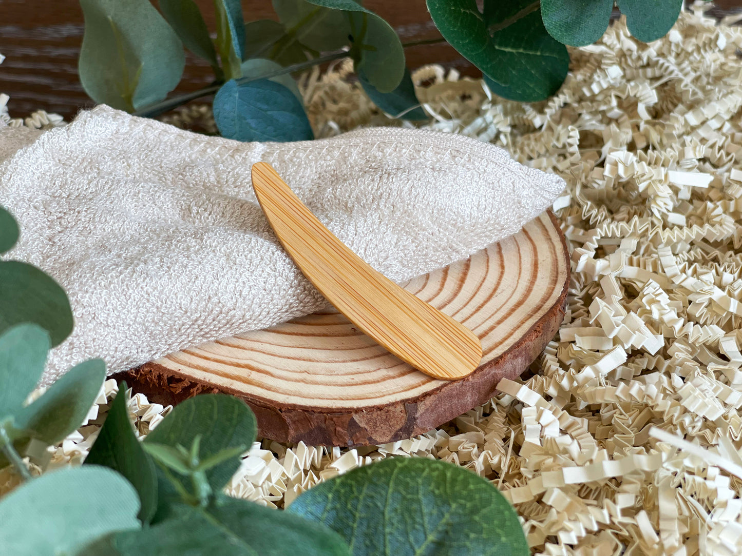 Ultra-Smooth Organic Bamboo Wood Applicator